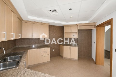 Apartment in Shoreline Apartments, Palm Jumeirah, Dubai 3 bedrooms, 201 sq.m. № 141400 - photo 4