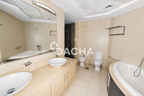 Apartment in Shoreline Apartments, Palm Jumeirah, Dubai 3 bedrooms, 201 sq.m. № 141400 - photo 13