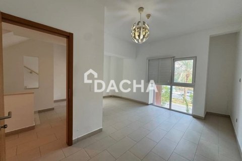 Villa en Jumeirah Village Circle, Dubai, 4 dormitorios, 287 m², № 115695 - foto 8