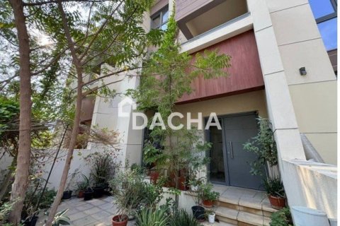 Villa en Jumeirah Village Circle, Dubai, 4 dormitorios, 287 m², № 115695 - foto 10