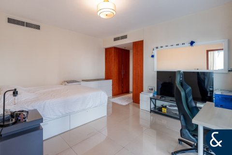 Apartment in Park Towers, DIFC, Dubai 3 bedrooms, 177 sq.m. № 91239 - photo 8