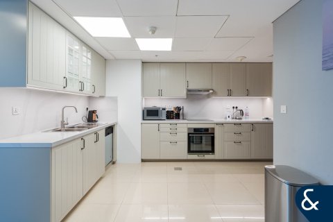 Apartment in Park Towers, DIFC, Dubai 3 bedrooms, 177 sq.m. № 91239 - photo 15