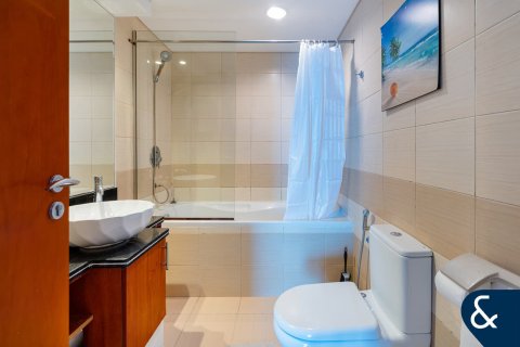 Apartment in Park Towers, DIFC, Dubai 3 bedrooms, 177 sq.m. № 91239 - photo 4