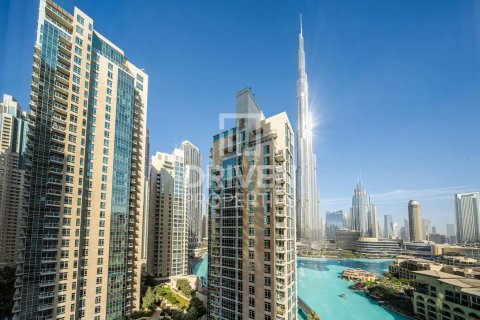 Apartment in The Residences, Downtown Dubai (Downtown Burj Dubai), Dubai 2 bedrooms, 134.9 sq.m. № 136660 - photo 12