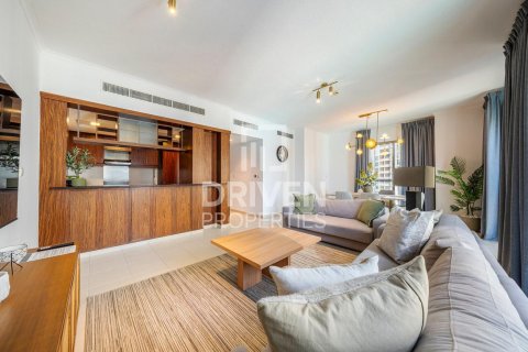 Apartment in The Residences, Downtown Dubai (Downtown Burj Dubai), Dubai 2 bedrooms, 134.9 sq.m. № 136660 - photo 2