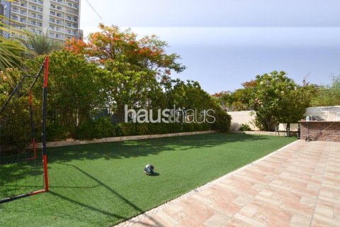 Villa en Jumeirah Village Circle, Dubai, 4 dormitorios, 340 m², № 43763