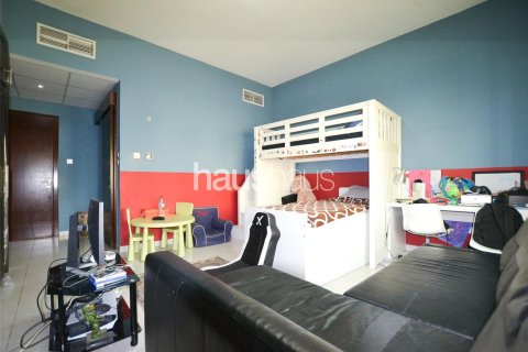 Villa in Jumeirah Village Circle, Dubai 4 bedrooms, 340 sq.m. № 43763 - photo 12