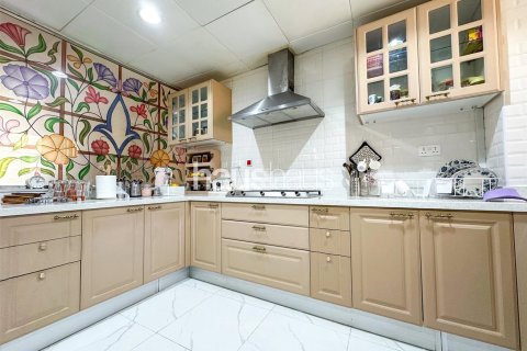 Adosado en The Springs, Dubai, 3 dormitorios, 240 m², № 43954 - foto 4