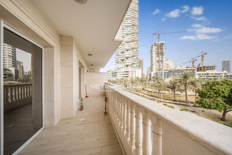 Apartment in Jumeirah Village Circle, Dubai 2 bedrooms, 132 sq.m. № 72973 - photo 4