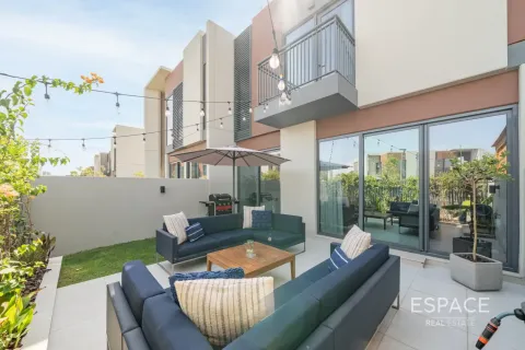Townhouse in Dubai Land, Dubai 3 bedrooms, 208 sq.m. № 61836 - photo 19