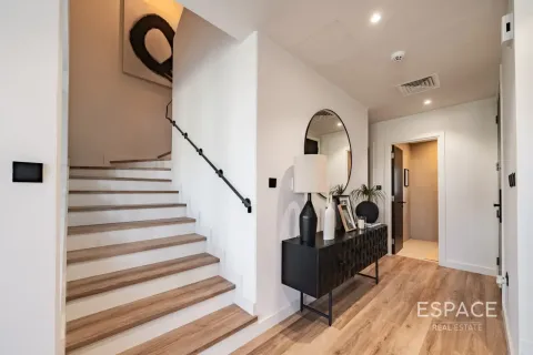 Townhouse in Dubai Land, Dubai 3 bedrooms, 208 sq.m. № 61836 - photo 10