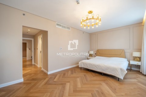Apartment in Palm Jumeirah, Dubai 4 bedrooms, 312 sq.m. № 16105 - photo 22