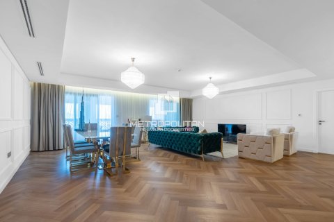 Apartment in Palm Jumeirah, Dubai 4 bedrooms, 312 sq.m. № 16105 - photo 3