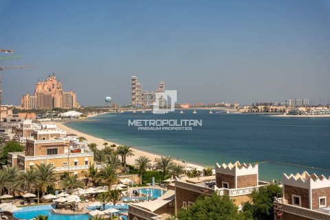 Apartment in Palm Jumeirah, Dubai 4 bedrooms, 312 sq.m. № 16105 - photo 27