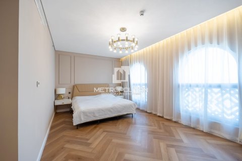 Apartment in Palm Jumeirah, Dubai 4 bedrooms, 312 sq.m. № 16105 - photo 21