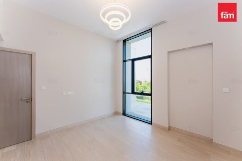 Villa in Al Furjan, Dubai 4 bedrooms, 456.5 sq.m. № 137635 - photo 8