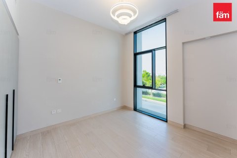 Villa in Al Furjan, Dubai 4 bedrooms, 456.5 sq.m. № 137635 - photo 17