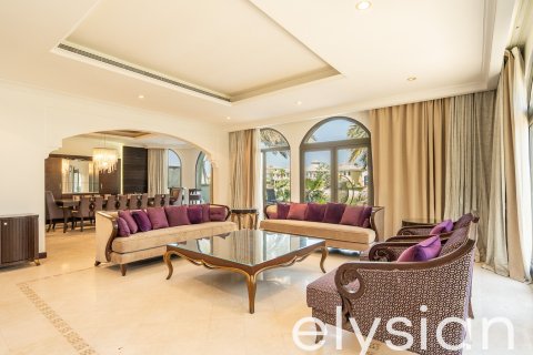 فيلا في Garden Homes, نخلة جميرا, دبي 4 غرف نوم, 689 م² رقم 37856 - صورة 3