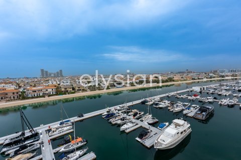 Apartment in Marina Residences, Palm Jumeirah, Dubai 3 bedrooms, 377 sq.m. № 37858 - photo 2