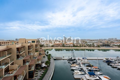 Apartment in Marina Residences, Palm Jumeirah, Dubai 3 bedrooms, 377 sq.m. № 37858 - photo 4