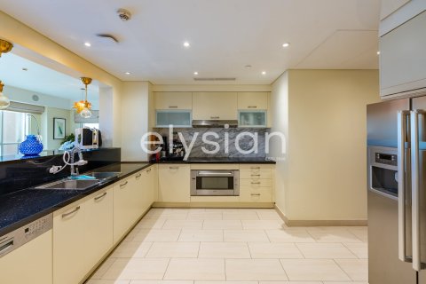 Apartment in Marina Residences, Palm Jumeirah, Dubai 3 bedrooms, 377 sq.m. № 37858 - photo 11