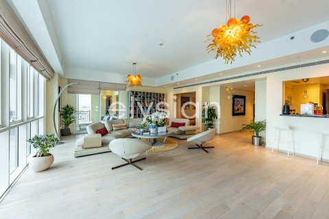 Apartment in Marina Residences, Palm Jumeirah, Dubai 3 bedrooms, 377 sq.m. № 37858 - photo 8