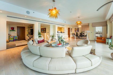 Apartment in Marina Residences, Palm Jumeirah, Dubai 3 bedrooms, 377 sq.m. № 37858 - photo 9