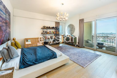 Apartment in Marina Residences, Palm Jumeirah, Dubai 3 bedrooms, 377 sq.m. № 37858 - photo 12