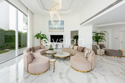 Villa in Garden Homes, Palm Jumeirah, Dubai 4 bedrooms, 622 sq.m. № 37857 - photo 6