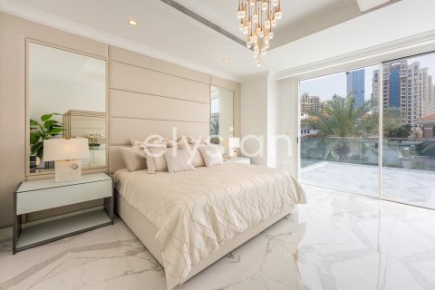 Villa in Garden Homes, Palm Jumeirah, Dubai 4 bedrooms, 622 sq.m. № 37857 - photo 12