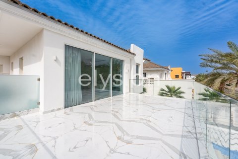 Villa in Garden Homes, Palm Jumeirah, Dubai 4 bedrooms, 622 sq.m. № 37857 - photo 24