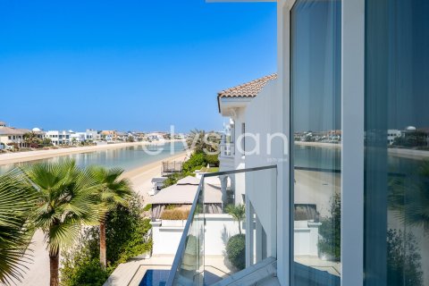 Villa in Garden Homes, Palm Jumeirah, Dubai 4 bedrooms, 622 sq.m. № 37857 - photo 2