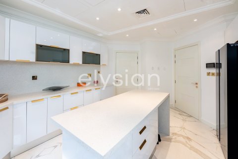 Villa in Garden Homes, Palm Jumeirah, Dubai 4 bedrooms, 622 sq.m. № 37857 - photo 11