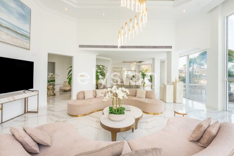 Villa in Garden Homes, Palm Jumeirah, Dubai 4 bedrooms, 622 sq.m. № 37857 - photo 7