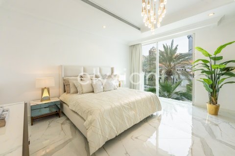 Villa in Garden Homes, Palm Jumeirah, Dubai 4 bedrooms, 622 sq.m. № 37857 - photo 20