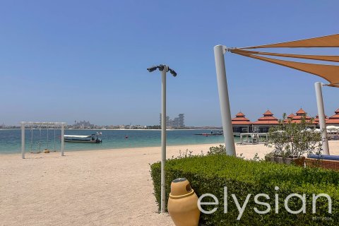 Купить квартиру в Пальме Джумейре, Дубай: студию, 48м², № 37855 - фото 2