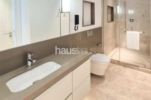 Apartment in Downtown Dubai (Downtown Burj Dubai), Dubai 4 bedrooms, 261 sq.m. № 45264 - photo 15