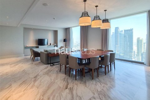 Apartment in Downtown Dubai (Downtown Burj Dubai), Dubai 4 bedrooms, 261 sq.m. № 45264 - photo 2