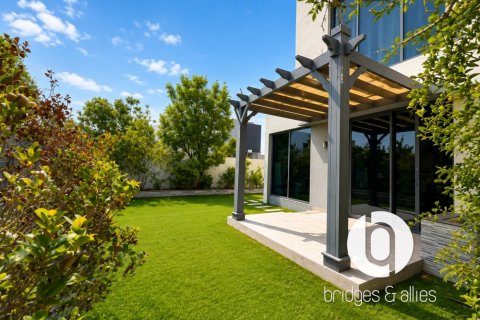 Villa in Dubai Hills Estate, Dubai 4 bedrooms, 231 sq.m. № 137723 - photo 22