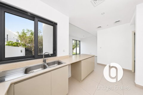 Villa in Dubai Hills Estate, Dubai 4 bedrooms, 231 sq.m. № 137723 - photo 23