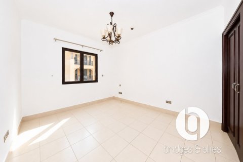 Apartment in Old Town, Dubai 3 bedrooms, 176 sq.m. № 137726 - photo 21