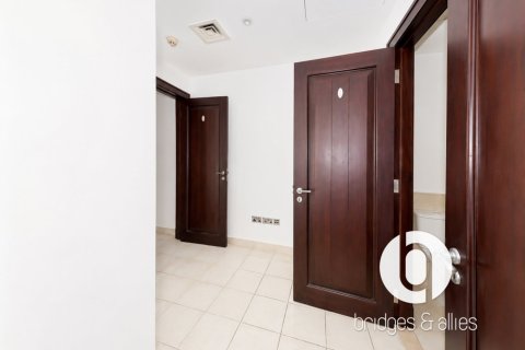 Apartment in Old Town, Dubai 3 bedrooms, 176 sq.m. № 137726 - photo 5