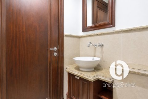 Apartment in Old Town, Dubai 1 bedroom, 127 sq.m. № 137725 - photo 11