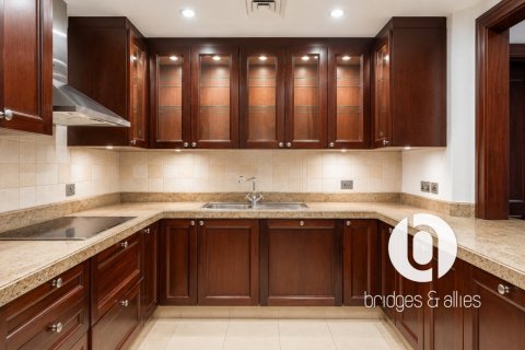 Apartment in Old Town, Dubai 1 bedroom, 127 sq.m. № 137725 - photo 5