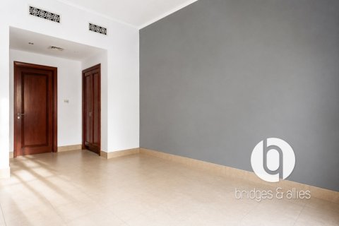 Apartment in Old Town, Dubai 1 bedroom, 127 sq.m. № 137725 - photo 7