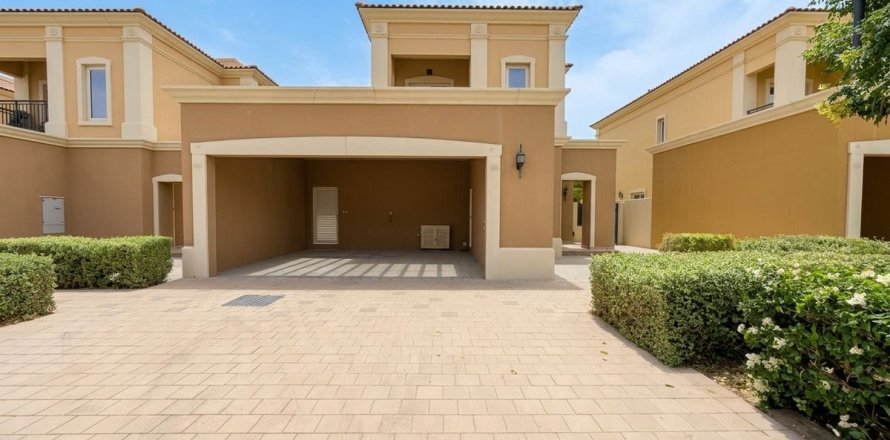Villa in Dubai 3 bedrooms, 325 sq.m. № 112498