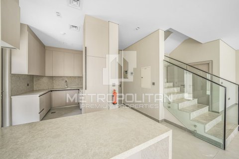 Townhouse in District 7, Mohammed Bin Rashid City, Dubai 4 bedrooms, 419 sq.m. № 72687 - photo 2