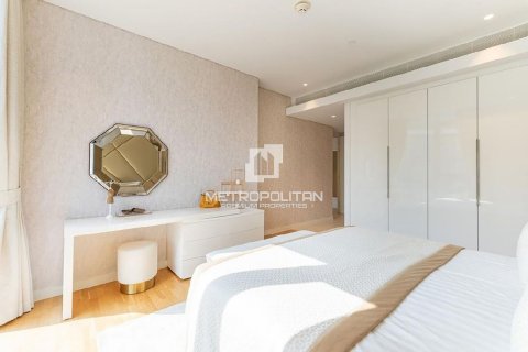 Apartment in Bluewaters Residences, Bluewaters, Dubai 3 bedrooms, 202 sq.m. № 72686 - photo 11