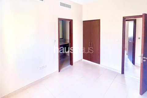 Villa in Mira, Reem, Dubai 3 bedrooms, 202 sq.m. № 43228 - photo 8