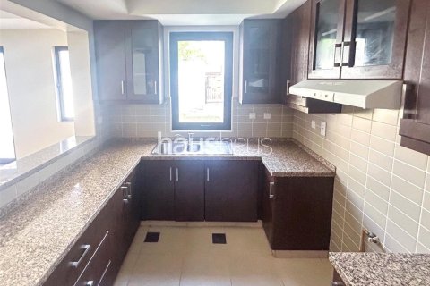 Villa in Mira, Reem, Dubai 3 bedrooms, 202 sq.m. № 43228 - photo 5